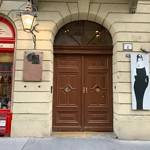 https://chain-bridge-apartment-budapest.inbudapesthotels.com