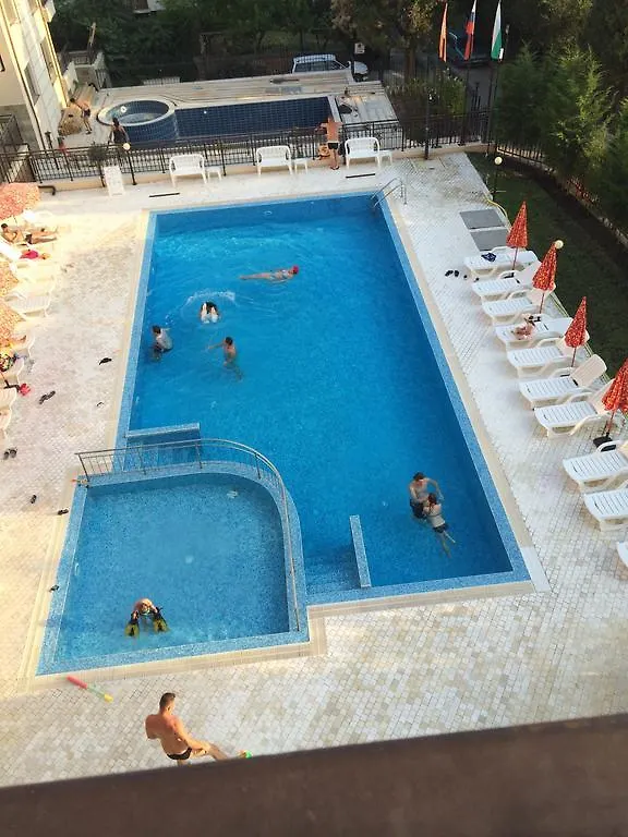 Horizont Apartments 阳光海滩