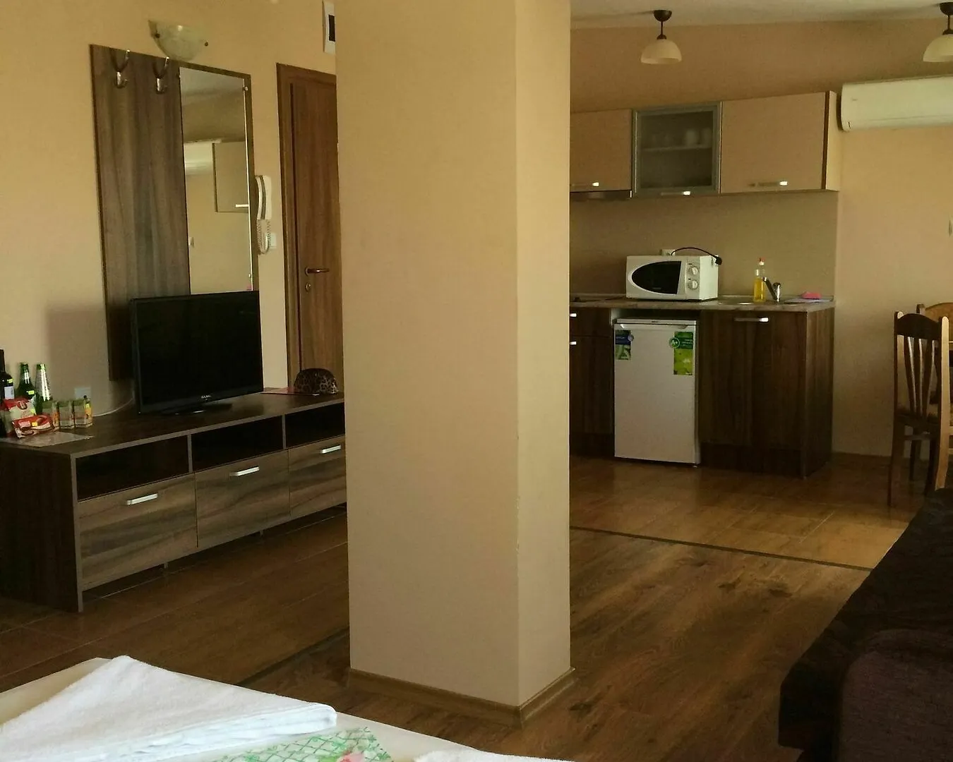 Horizont Apartments 阳光海滩